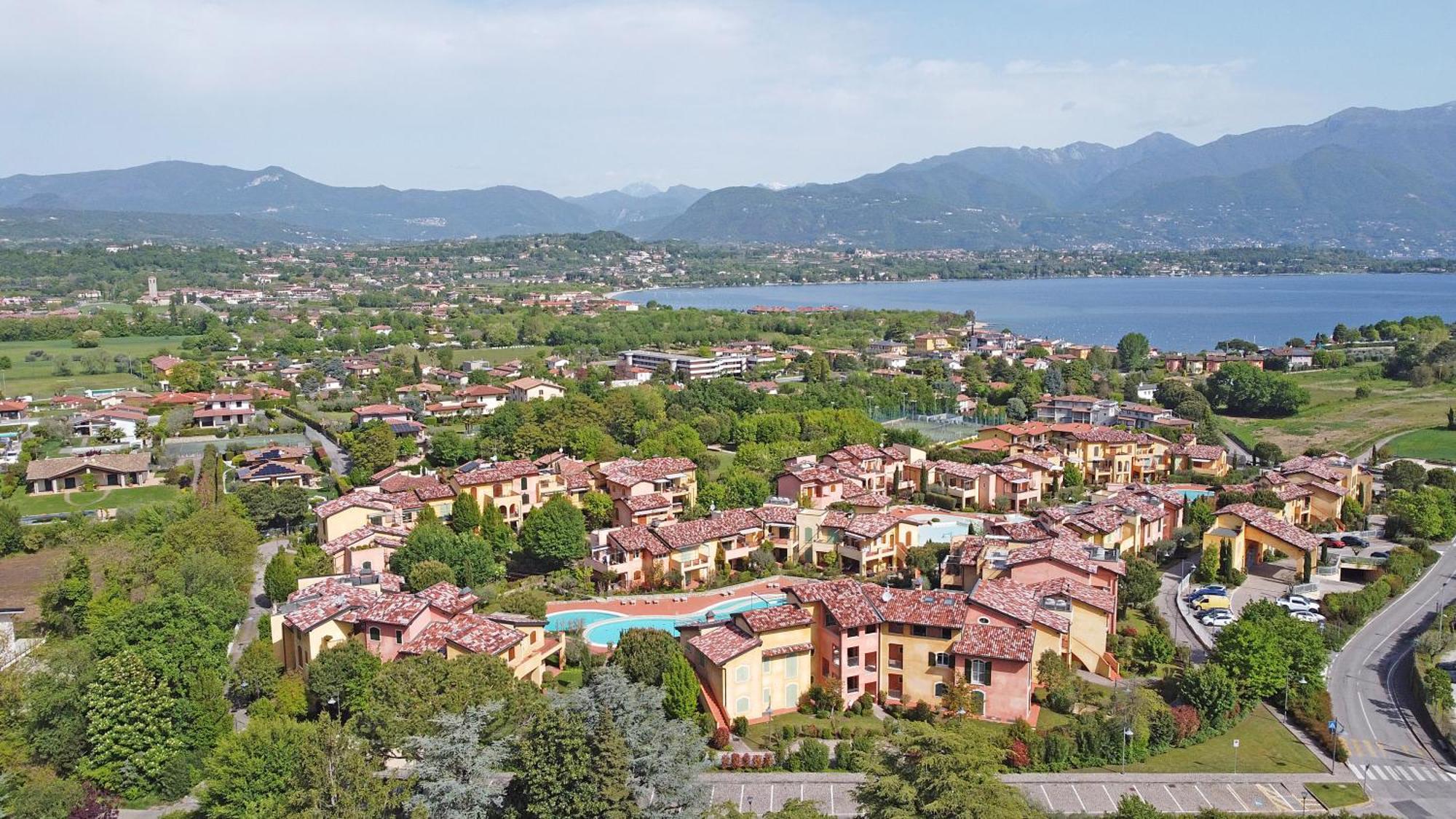 Borgo Del Torchio Apartments By Wonderful Italy Manerba del Garda Dış mekan fotoğraf