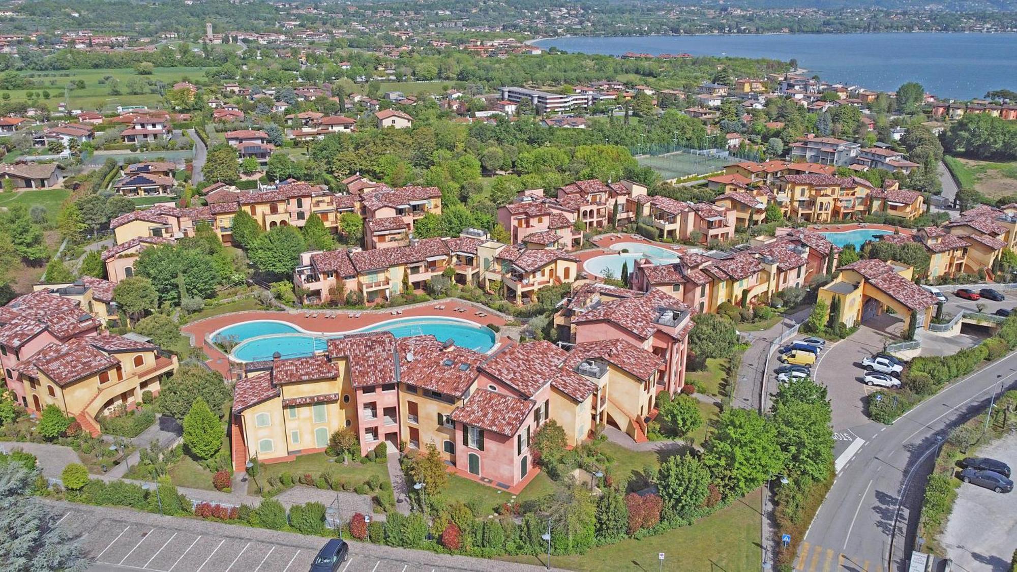 Borgo Del Torchio Apartments By Wonderful Italy Manerba del Garda Dış mekan fotoğraf